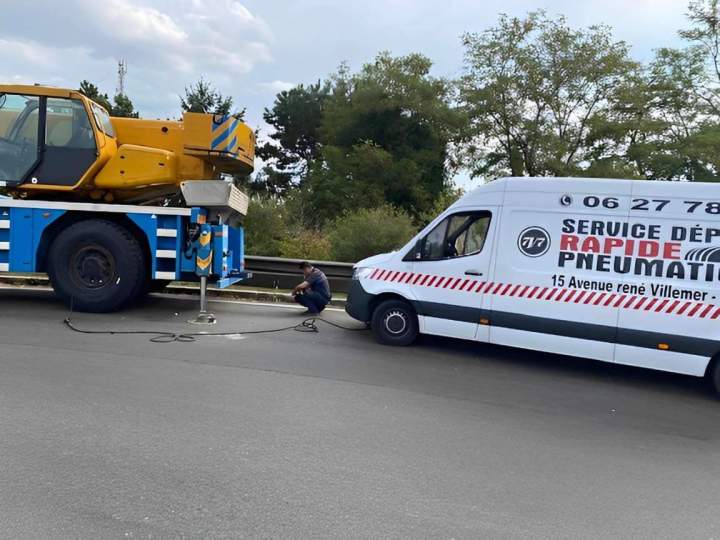 Dépannage de poids lourds à domicile Gonesse