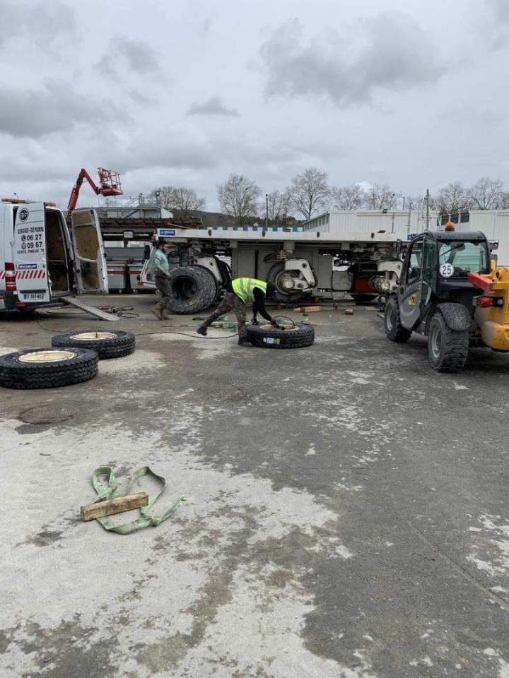  remplacement de pneus poids lourds Gonesse